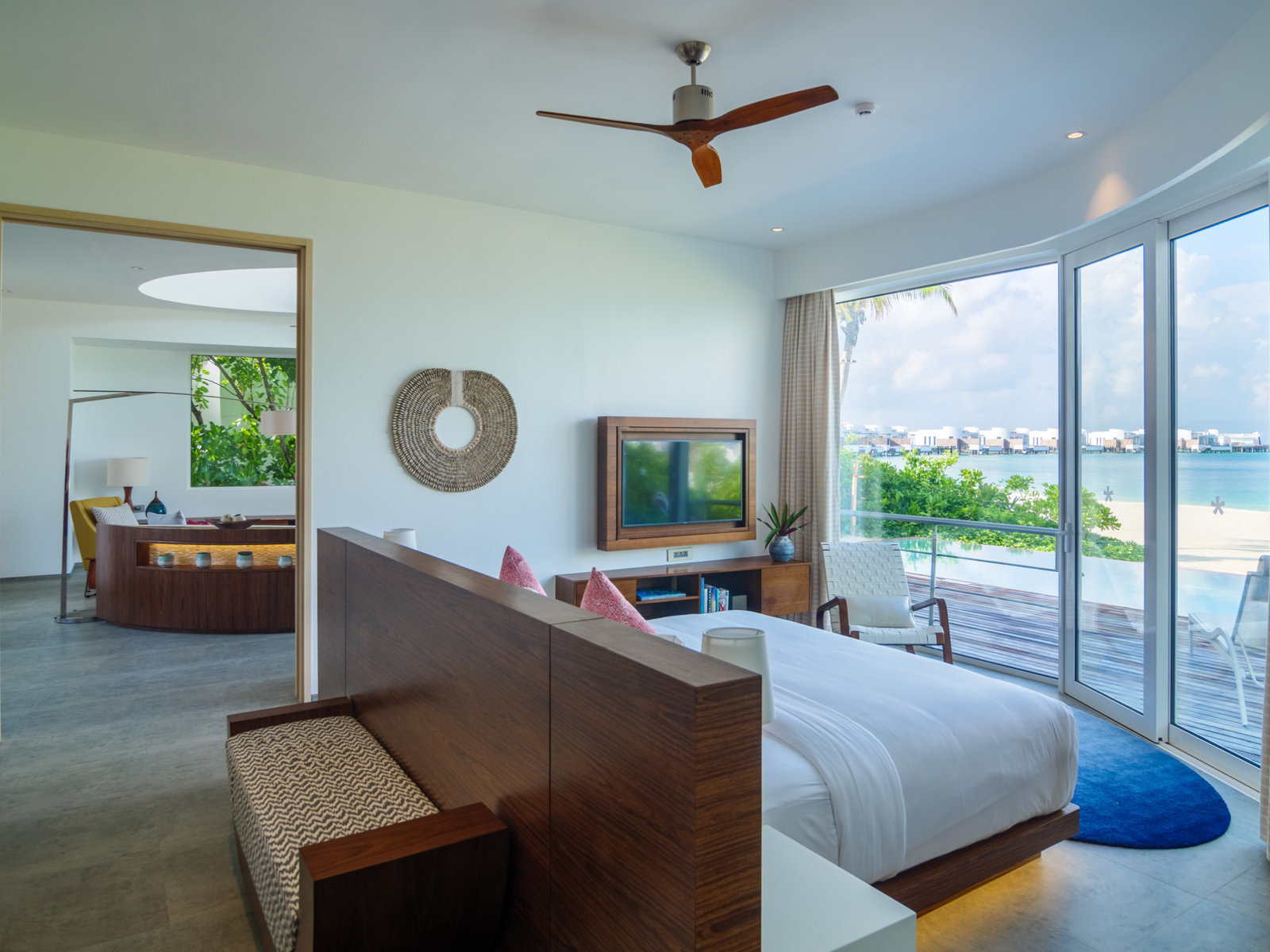 023 - LUX* North Male Atoll .jpg