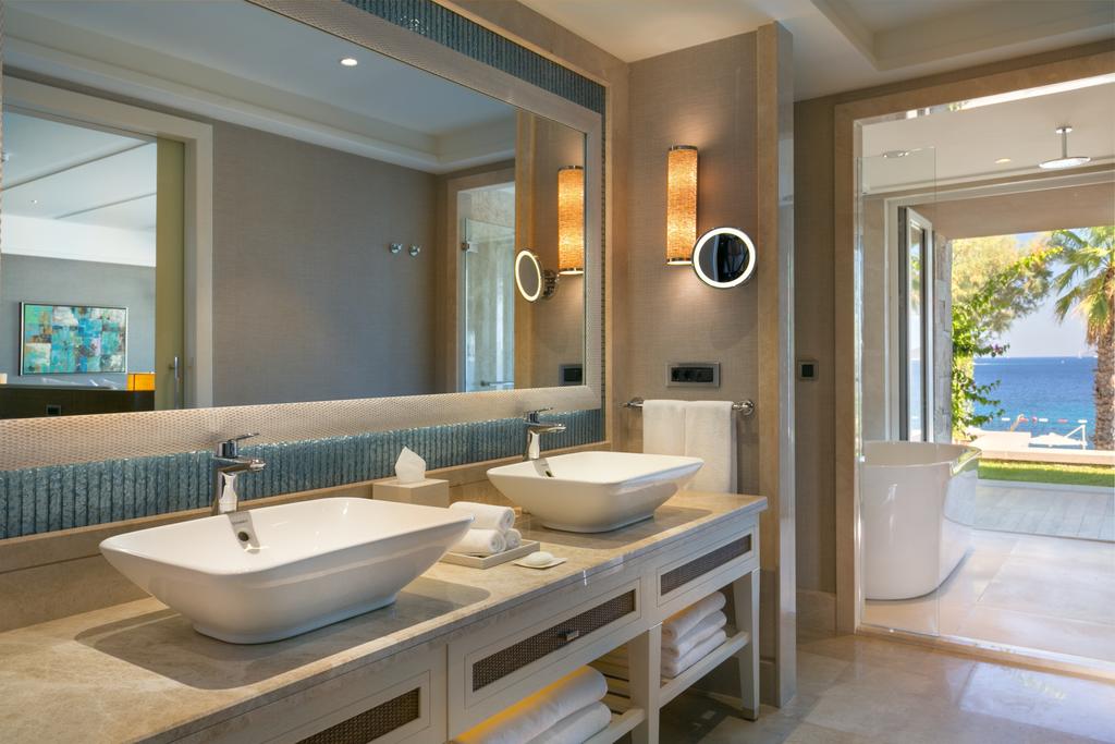 Caresse a Luxury Collection Resort & Spa 25.jpg