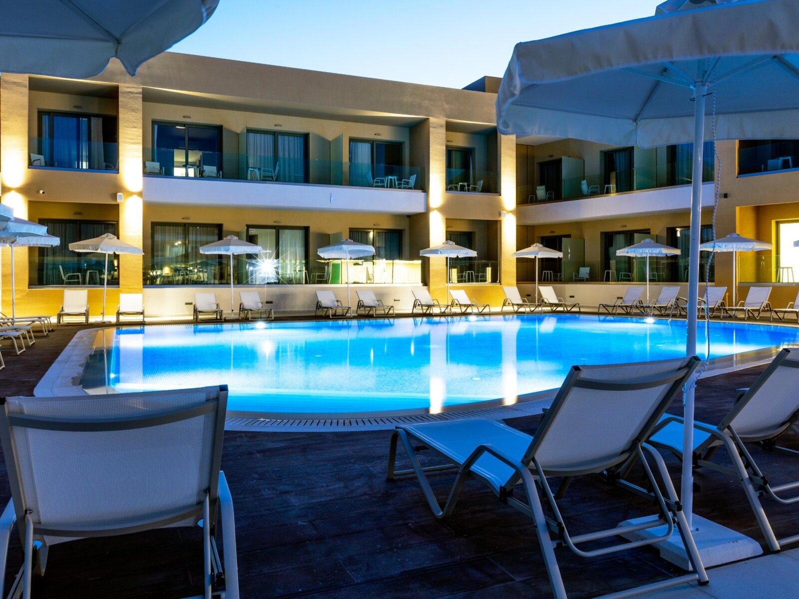 007 - White Olive Elite Laganas.jpg