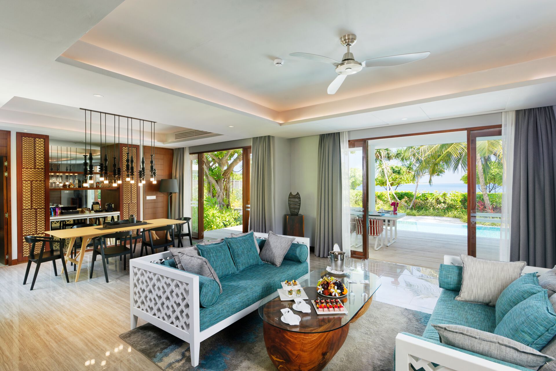 96246201 - Dhigali Maldives.jpg