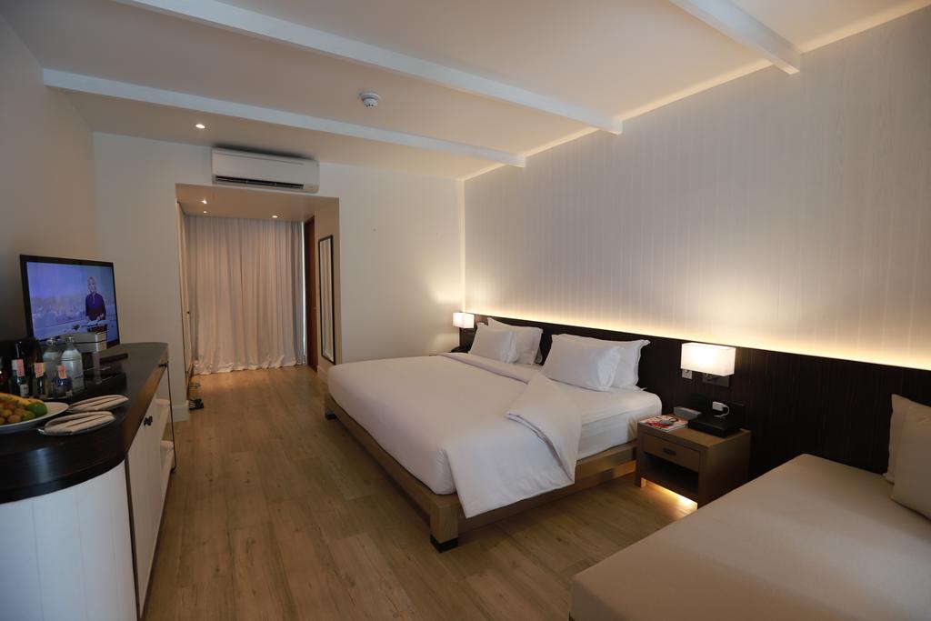 Celes Beachfront Resort 12.jpg