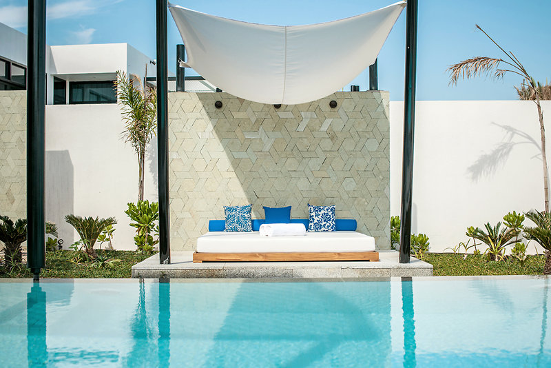 Zaya Nurai Island 3.jpg