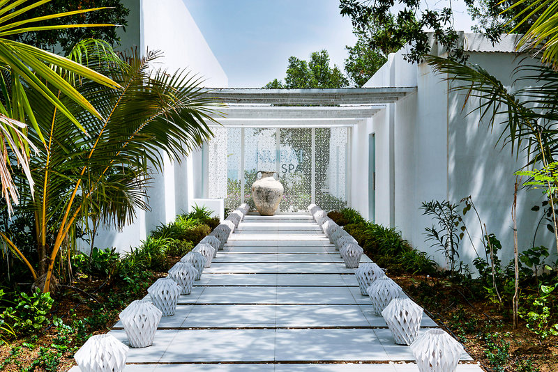 Zaya Nurai Island 10.jpg