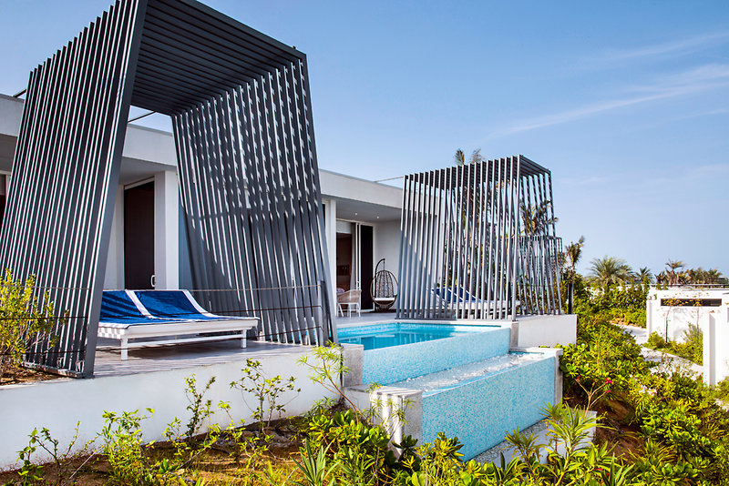 Zaya Nurai Island 28.jpg