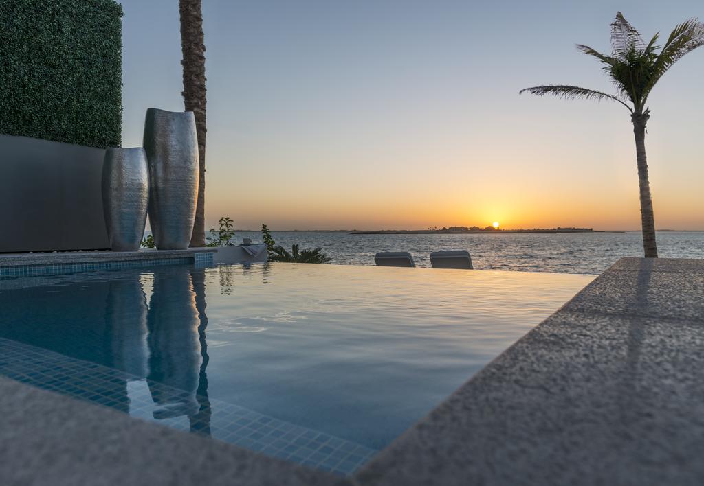 Zaya Nurai Island 35.jpg