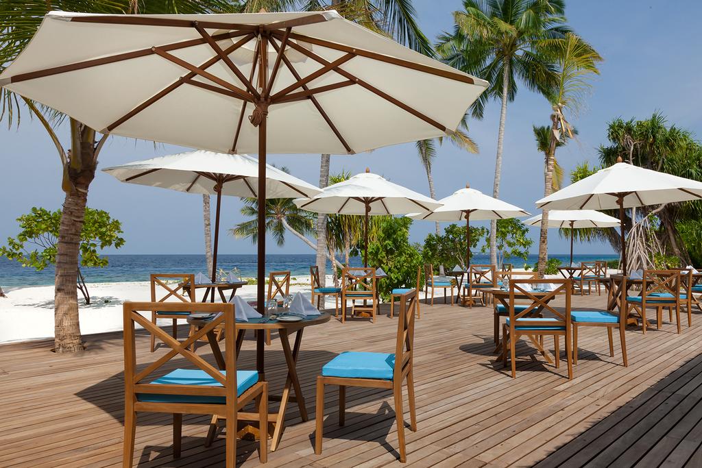 Reethi Faru Resort 20.jpg