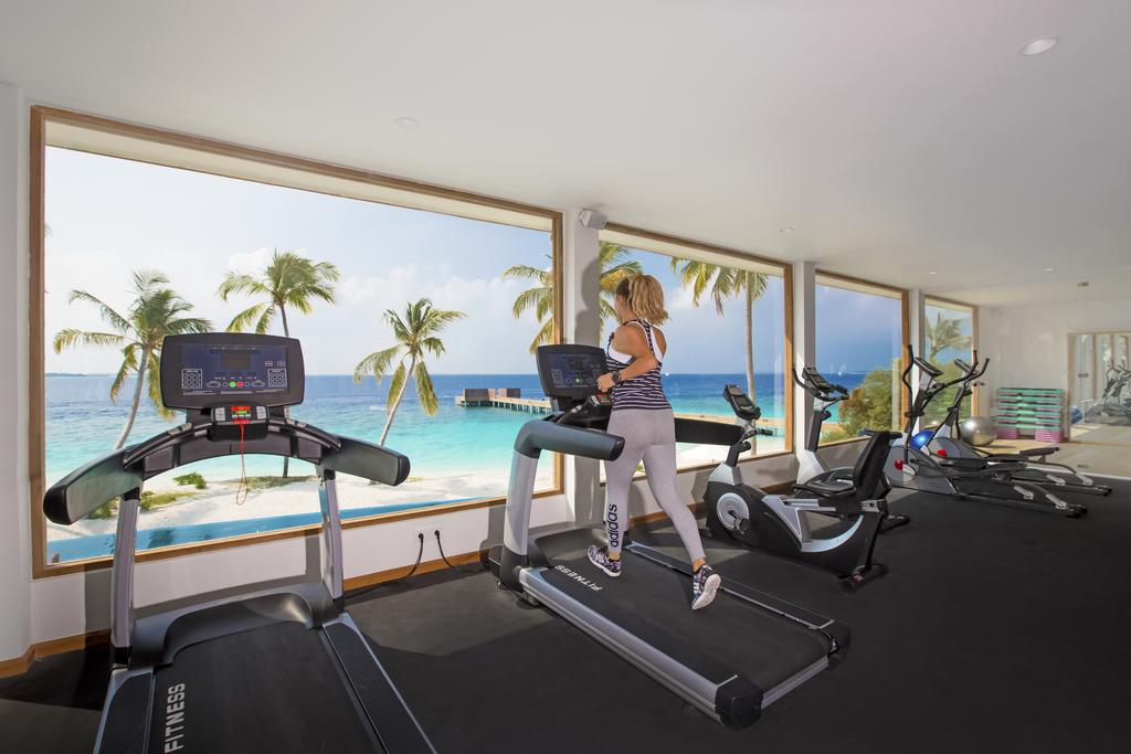 Reethi Faru Resort 24.jpg