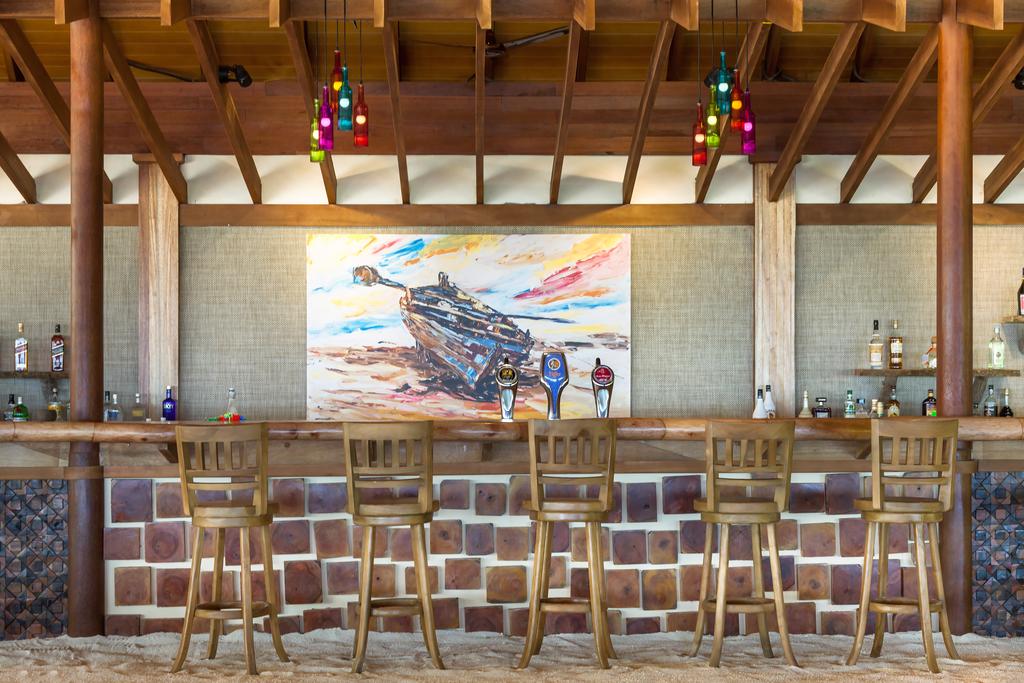 Reethi Faru Resort 32.jpg