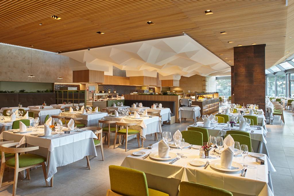 lti Llaut Palace Hotel & Spa 19.jpg