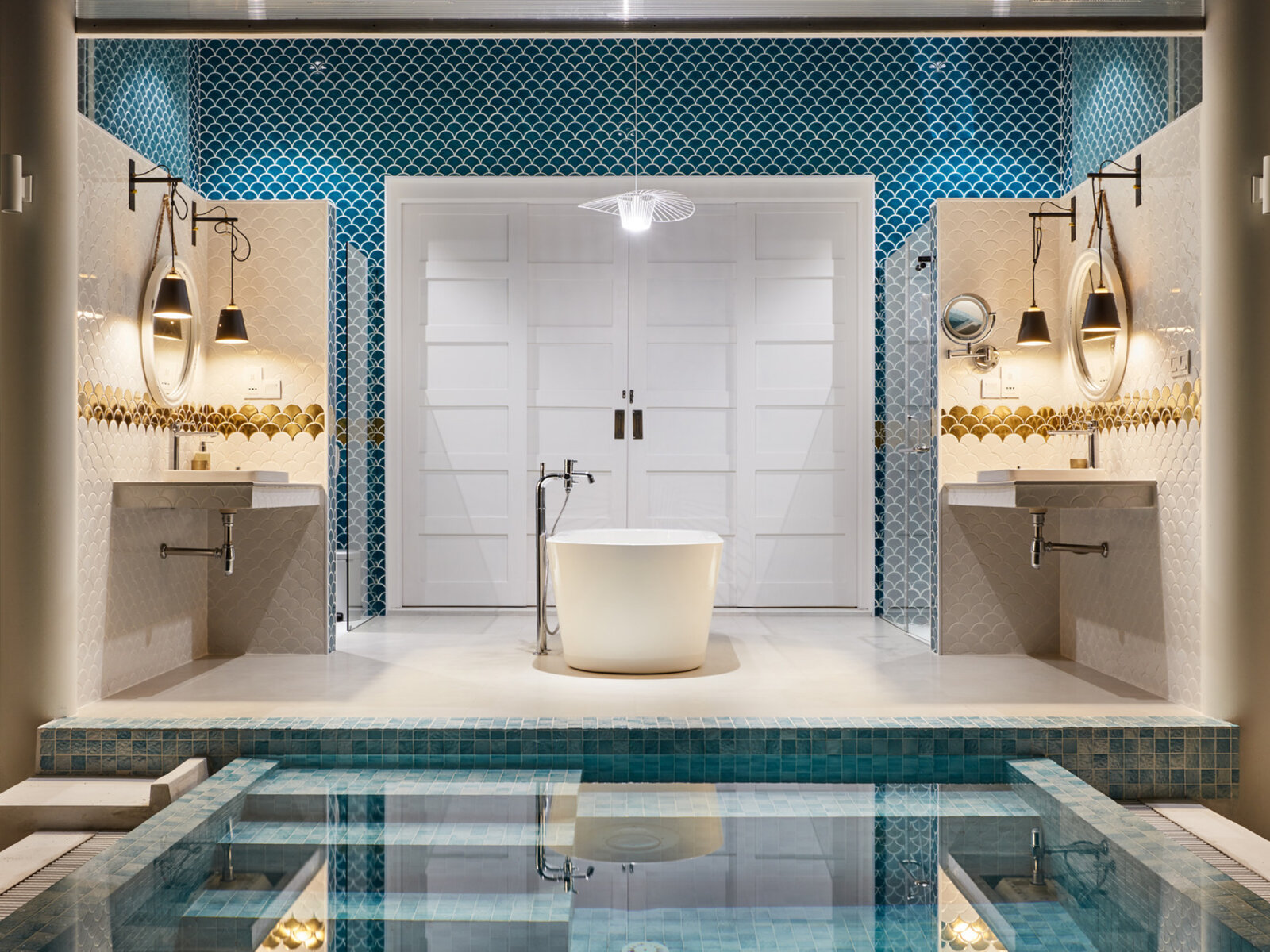 003 - Sun Aqua Iru Veli.jpg