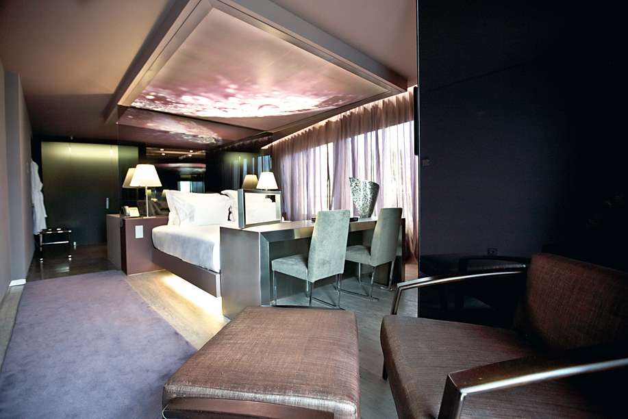 102819241 - The Vine.jpg