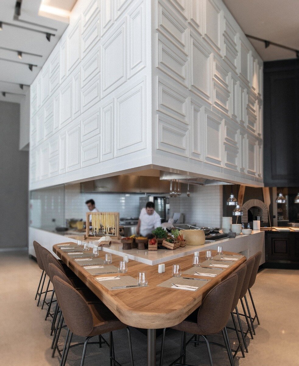 016 - PALOMA Finesse Side.jpg