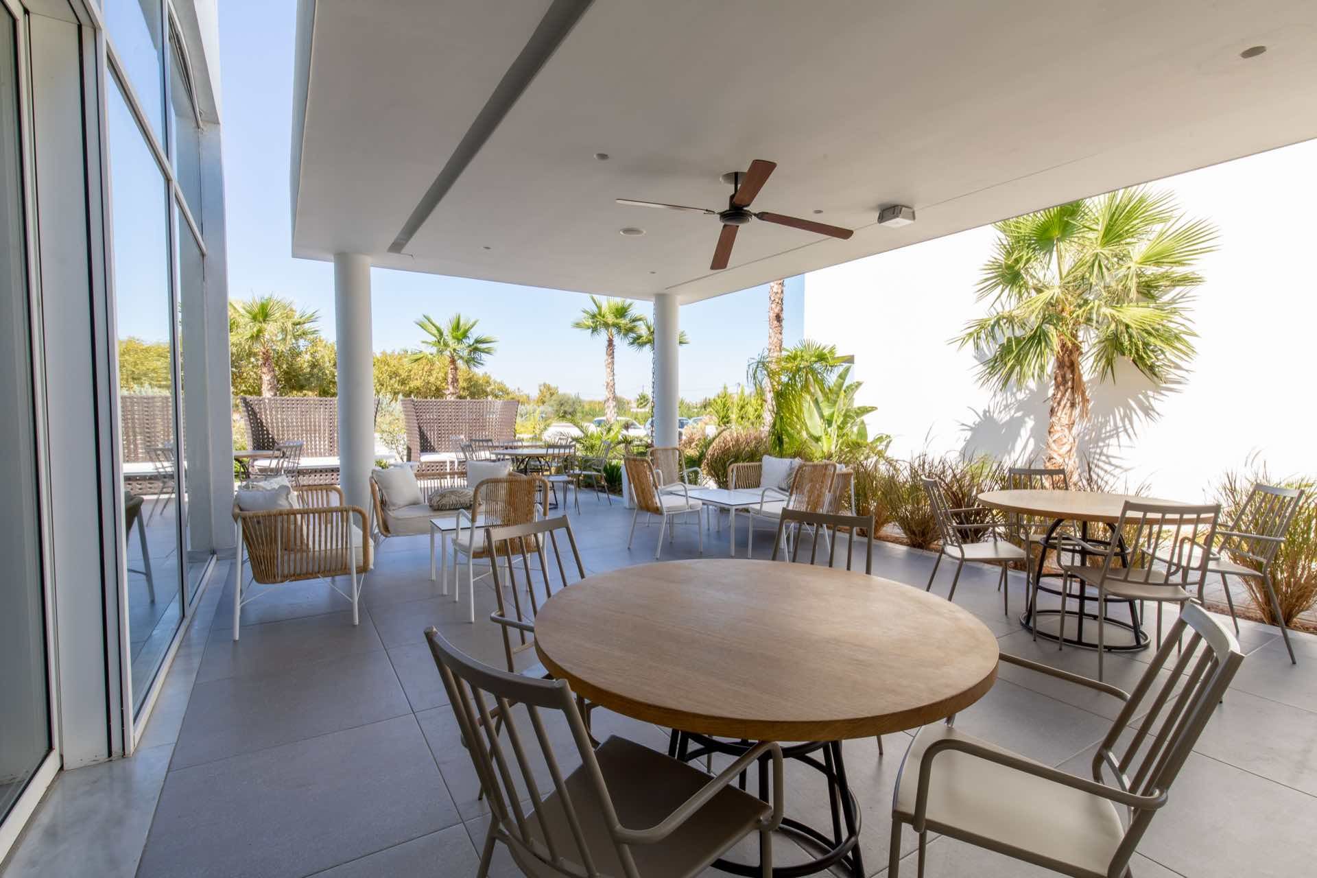 011 - White Dreams Resort.jpg