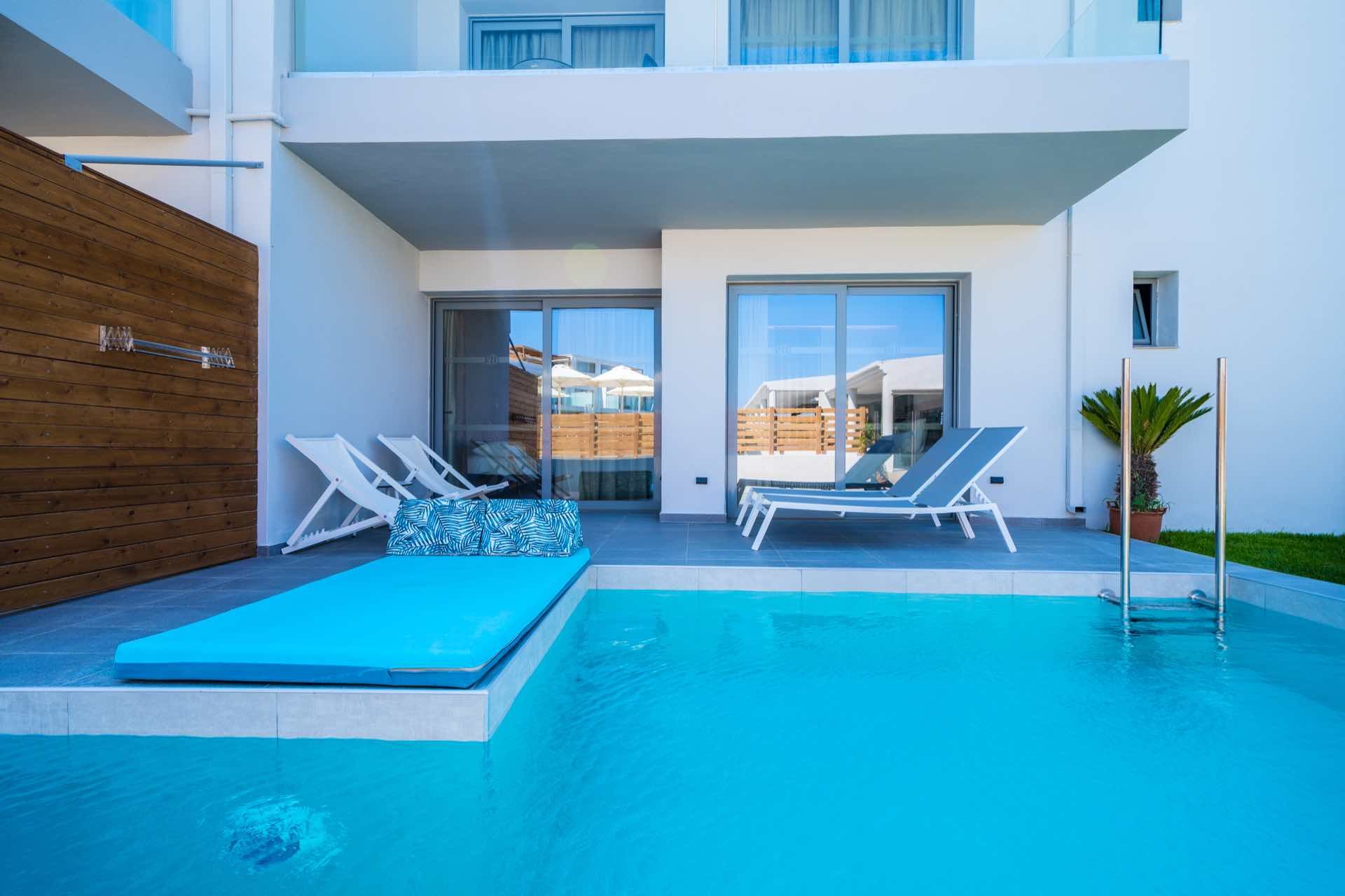 025 - Harmony Crest Resort.jpg