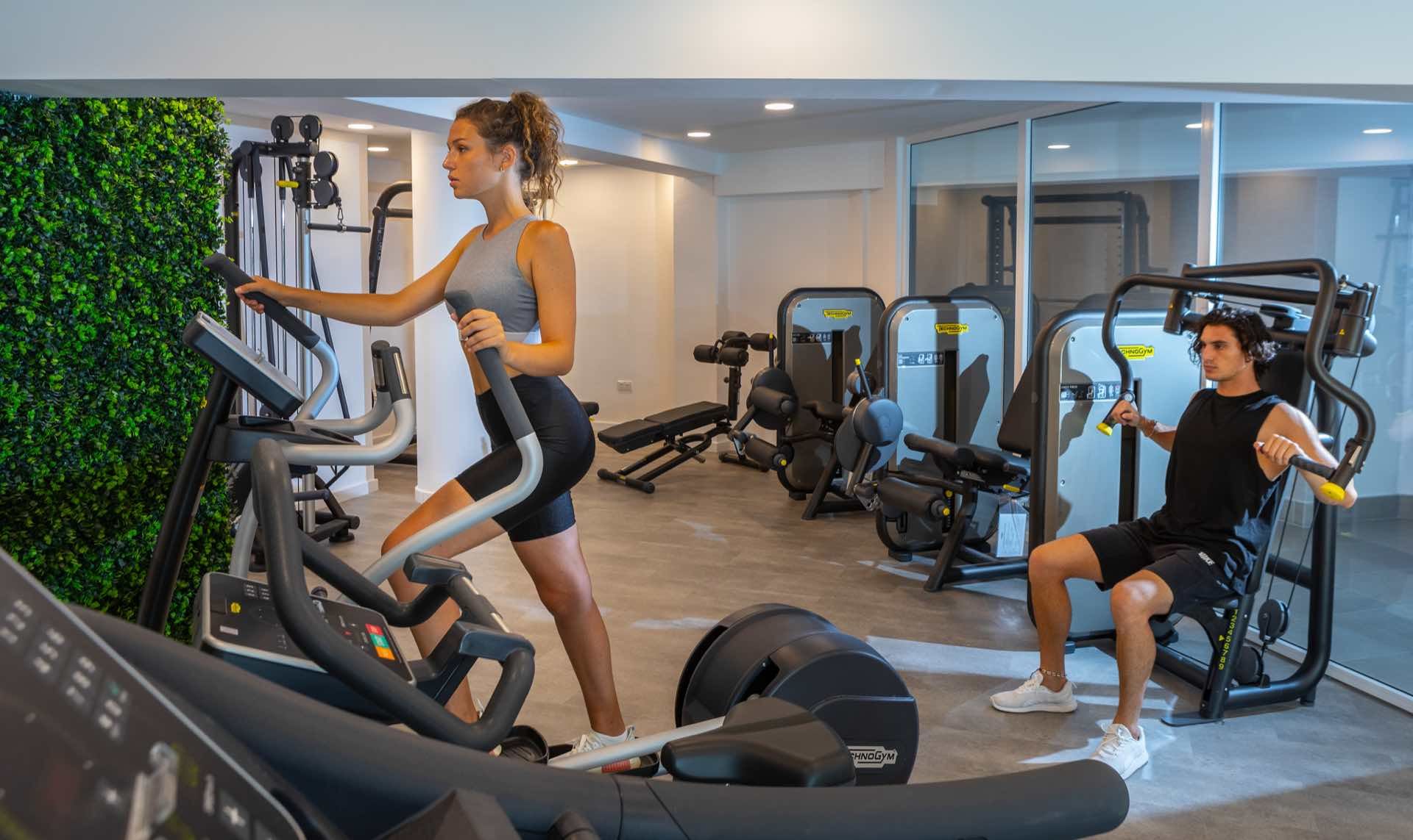 020 - Leonardo Crystal Cove Hotel & Spa .jpg