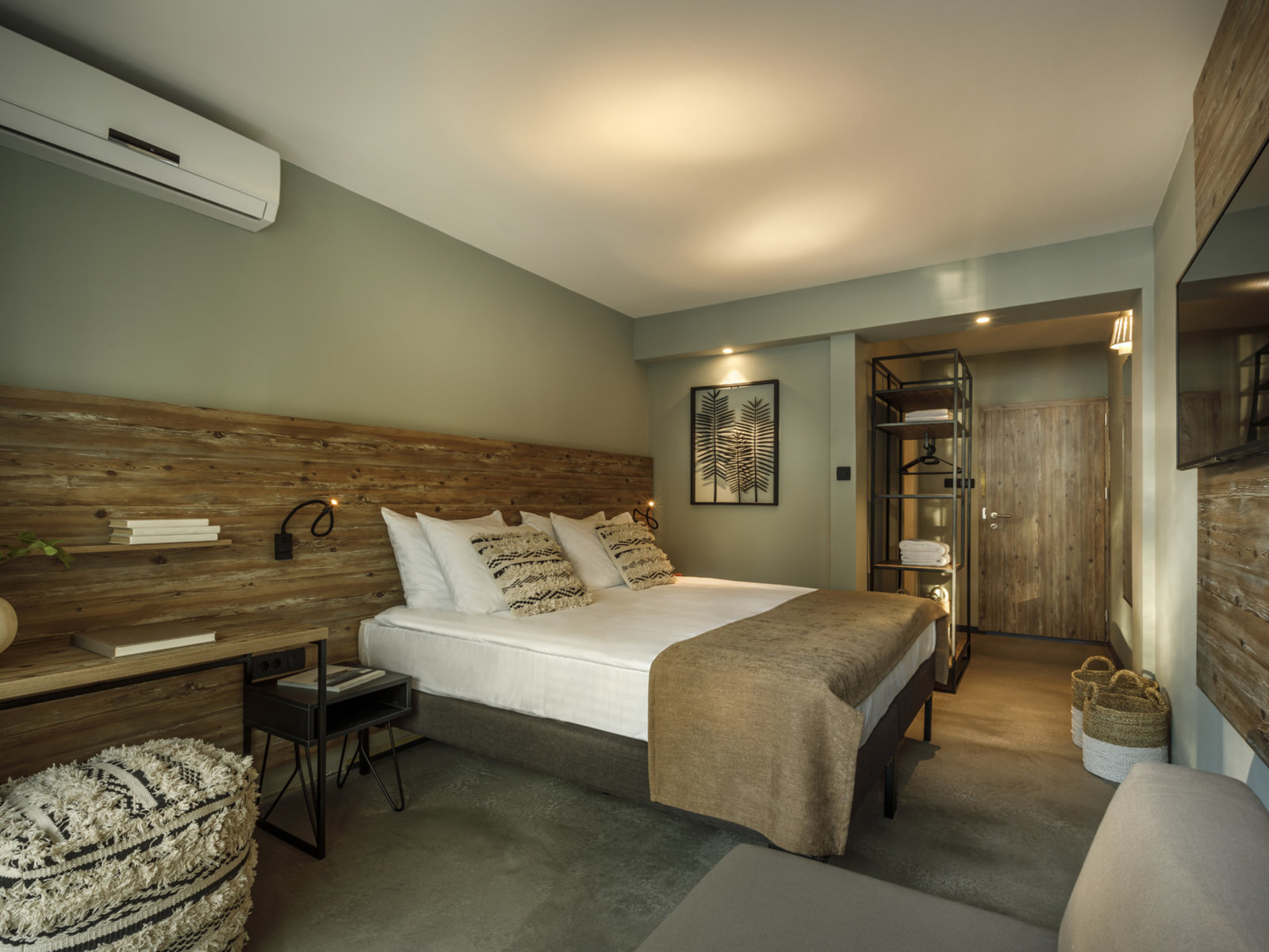 028 - ] by Valamar.jpg