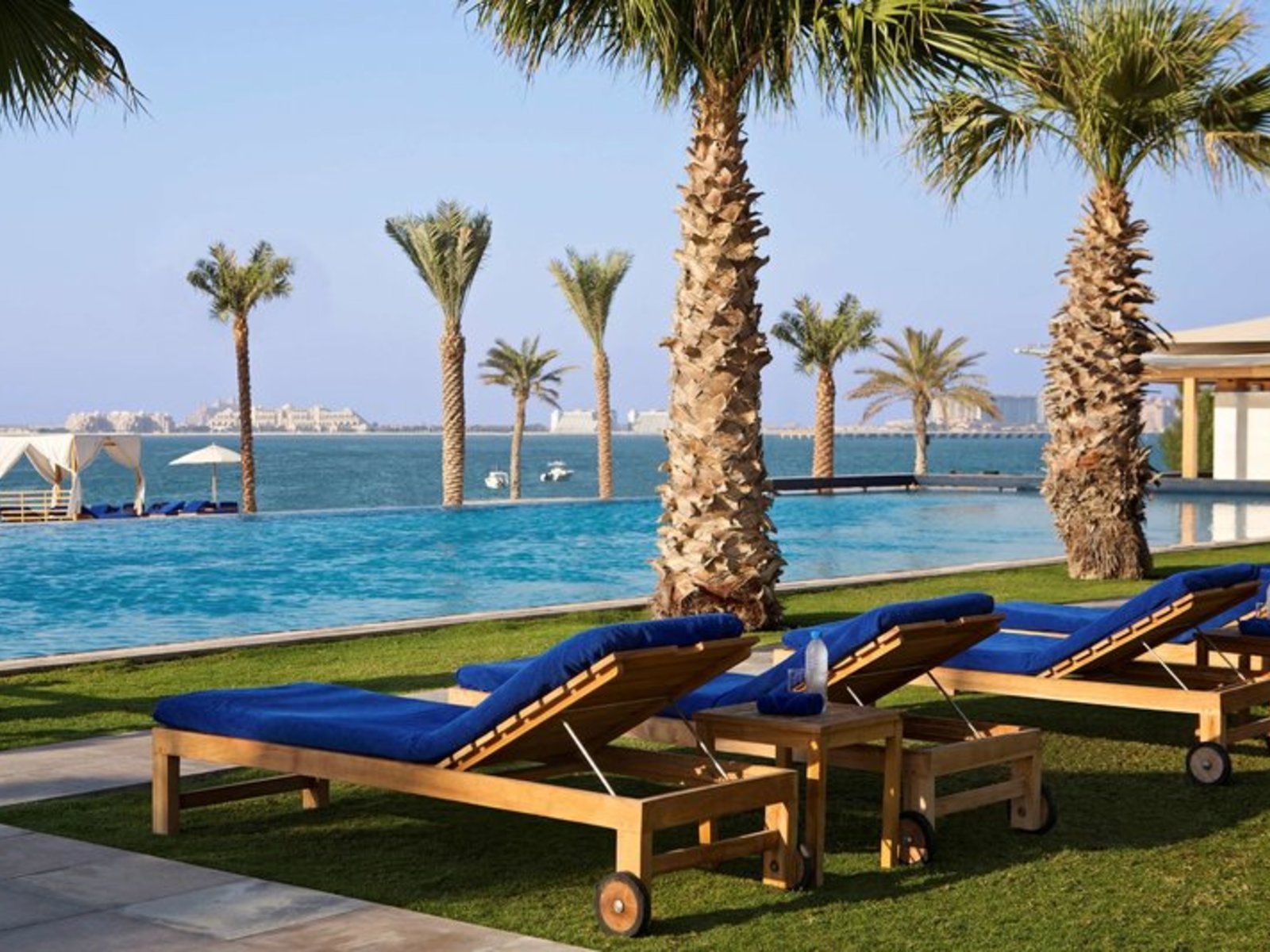 026 - DoubleTree by Hilton Dubai Jumeirah Beach.jpg