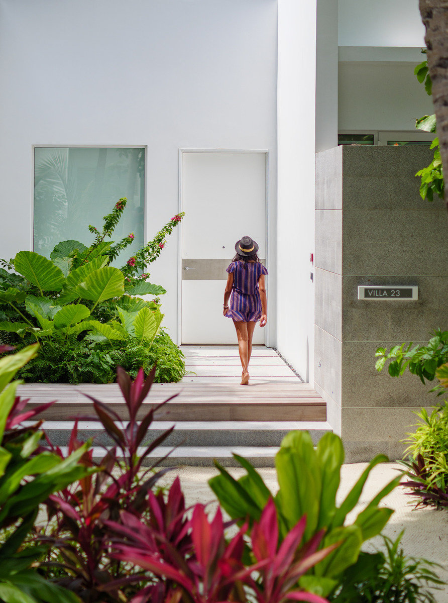 025 - LUX* North Male Atoll .jpg