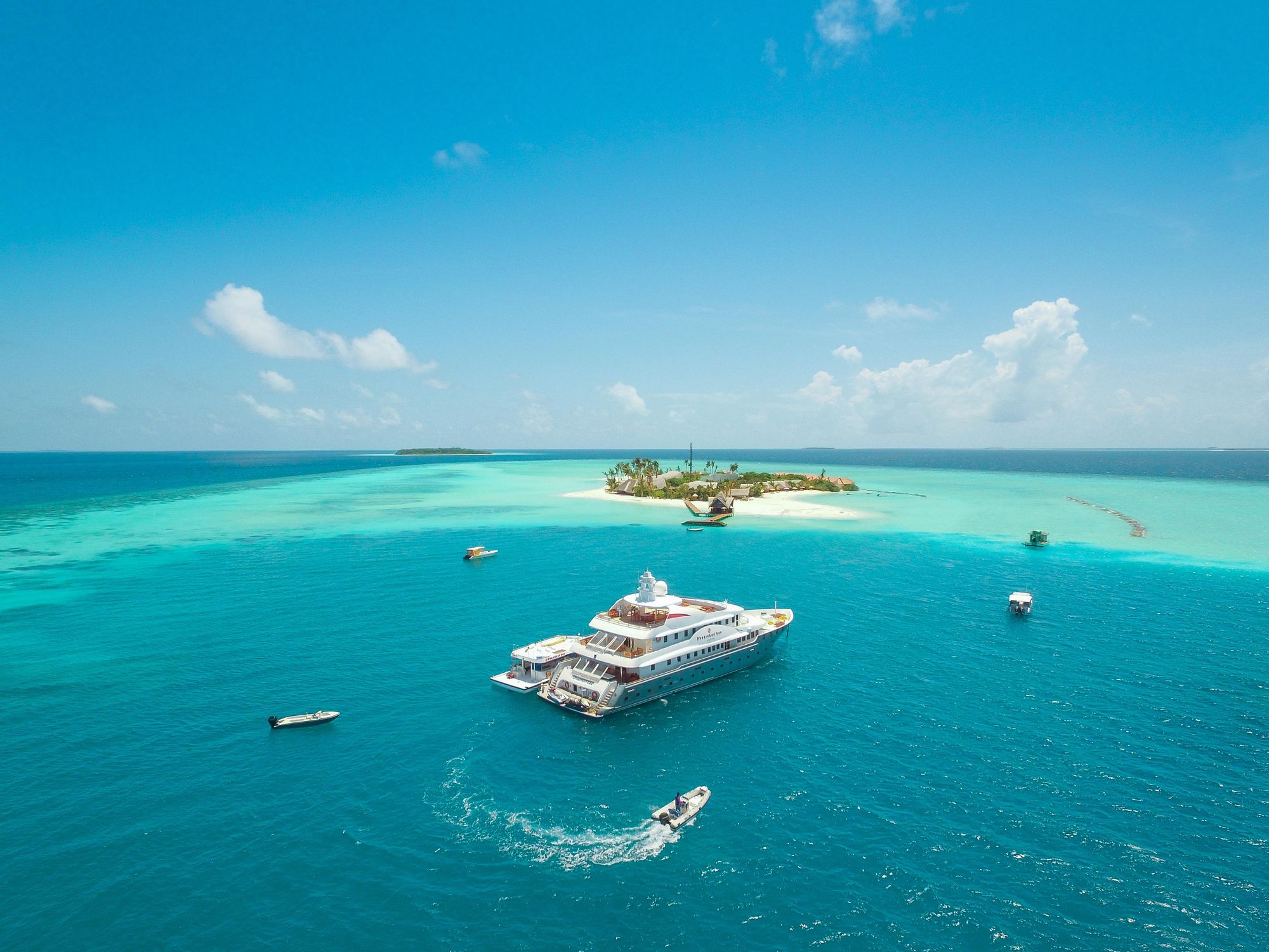 023 - Dhigufaru Island Resort.jpg