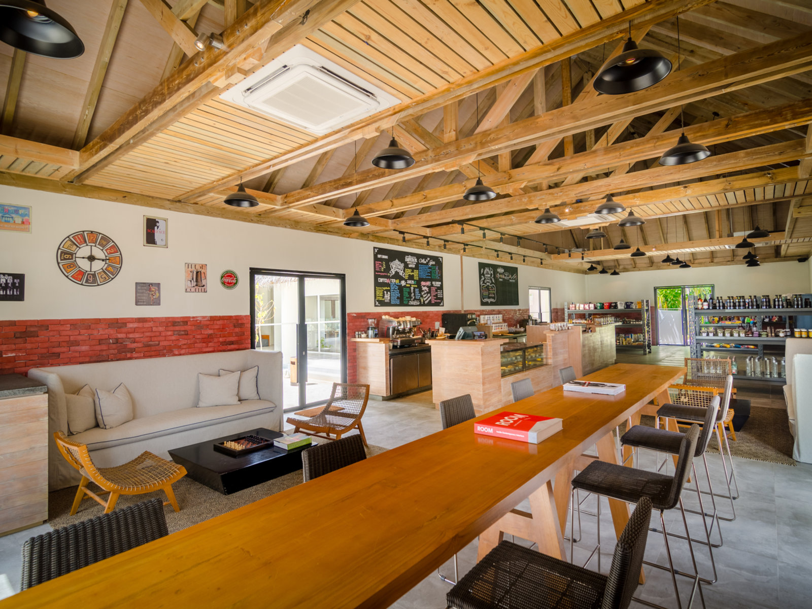 016 - Amilla Fushi.jpg