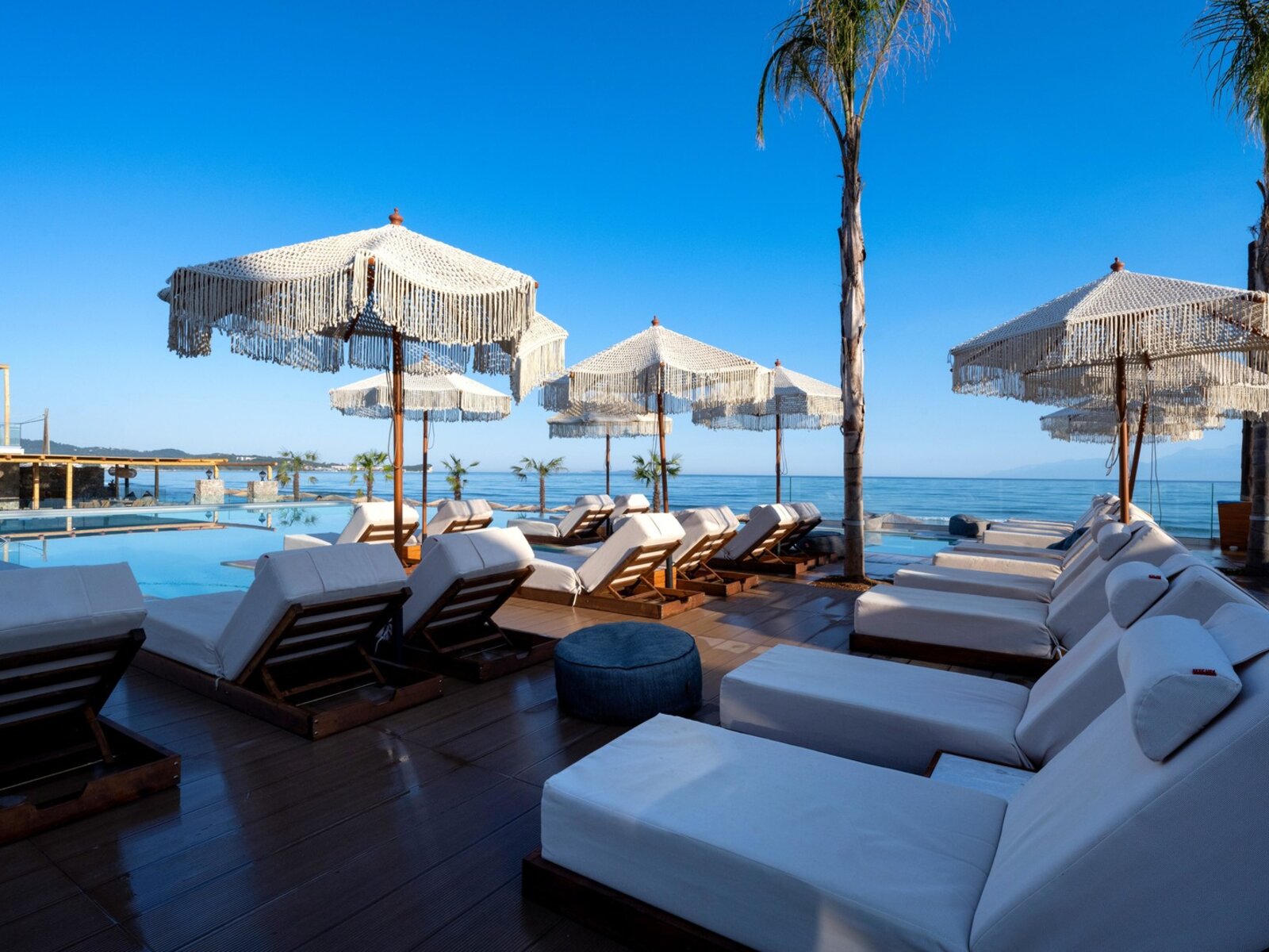 006 - Acharavi Mare.jpg