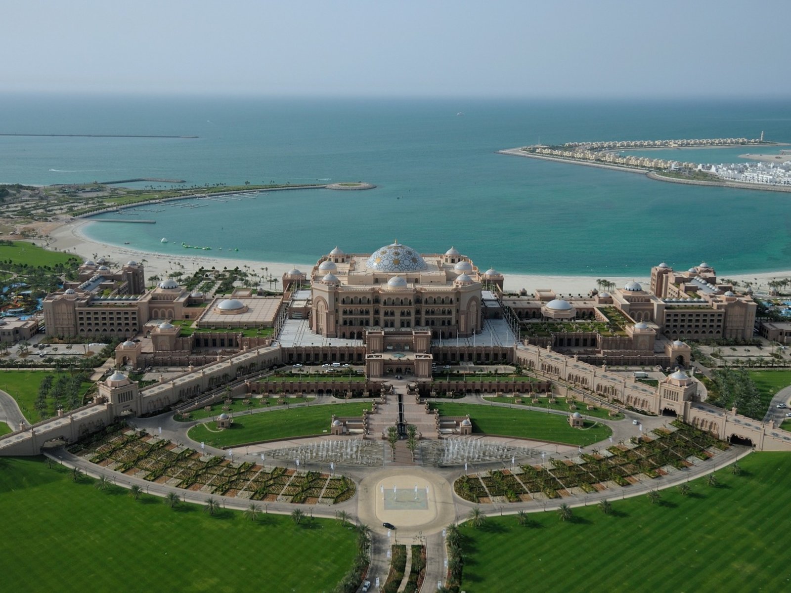 008 - Emirates Palace.jpg