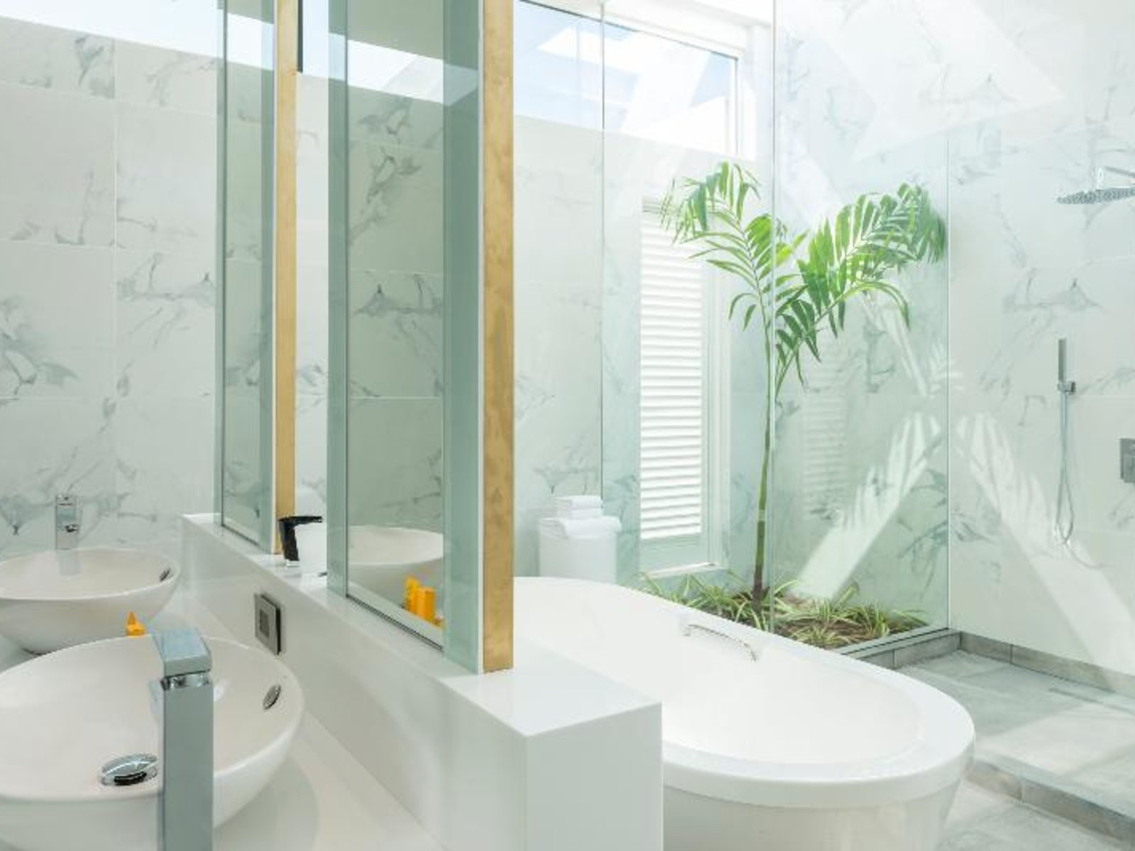 033 - Zaya Nurai Island.jpg