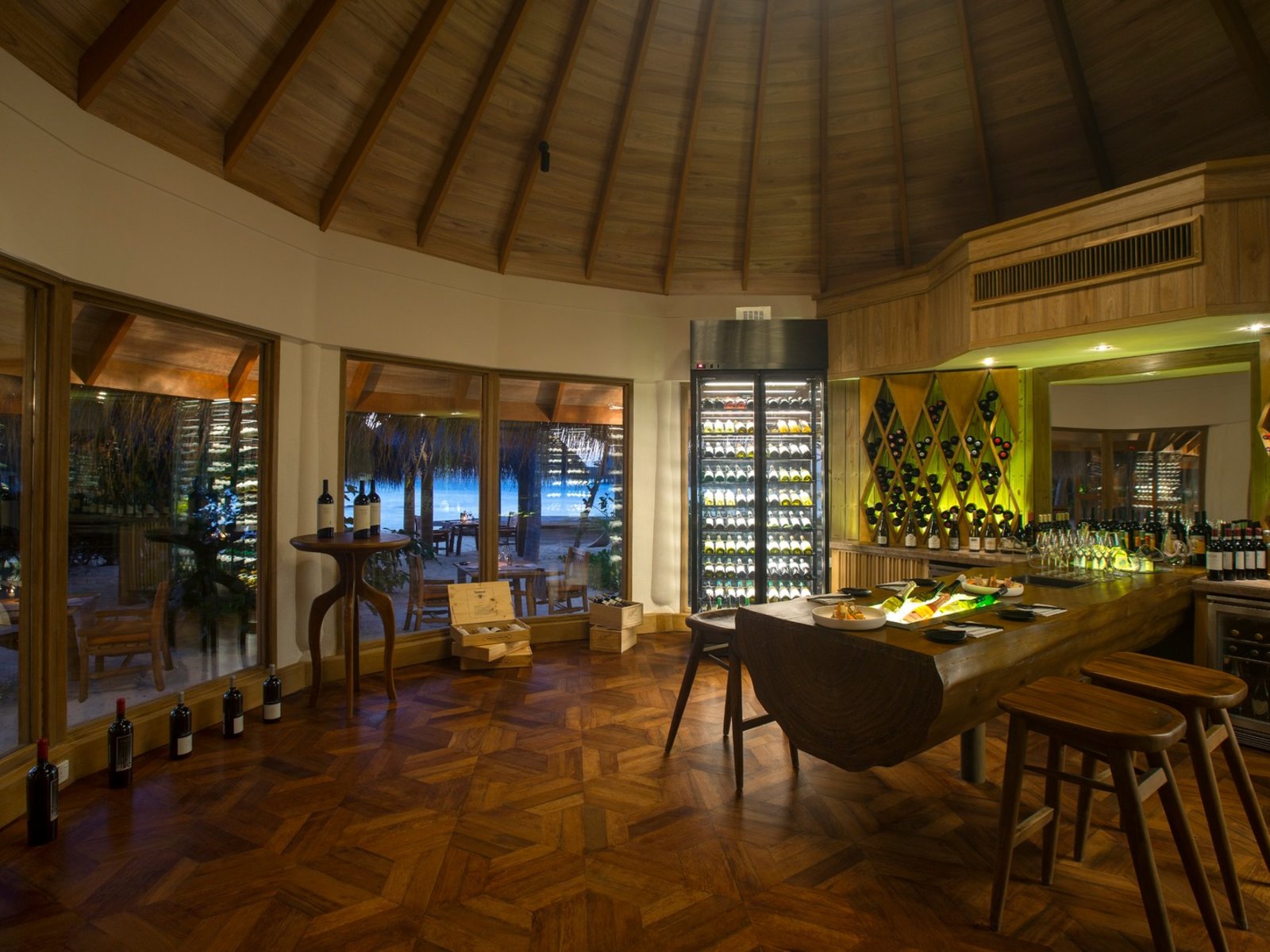 86629188 - Milaidhoo Island.jpg