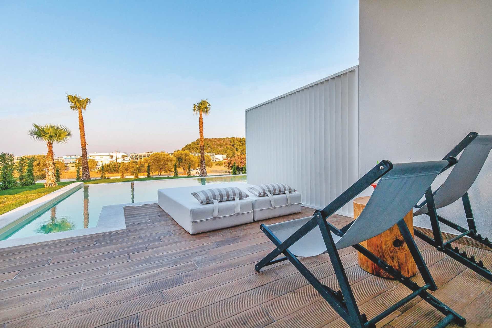 004 - White Dreams Resort.jpg