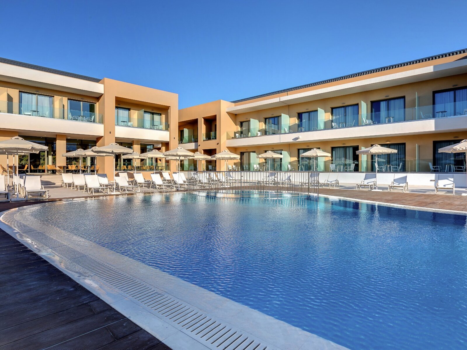 004 - White Olive Elite Laganas.jpg