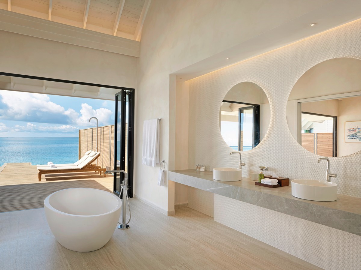 021 - ananea Madivaru Maldives.jpg