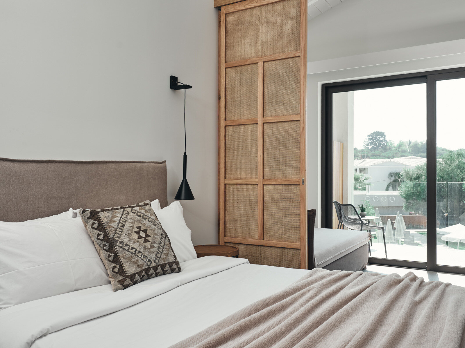 005 - Aqua Bay Suites .jpg