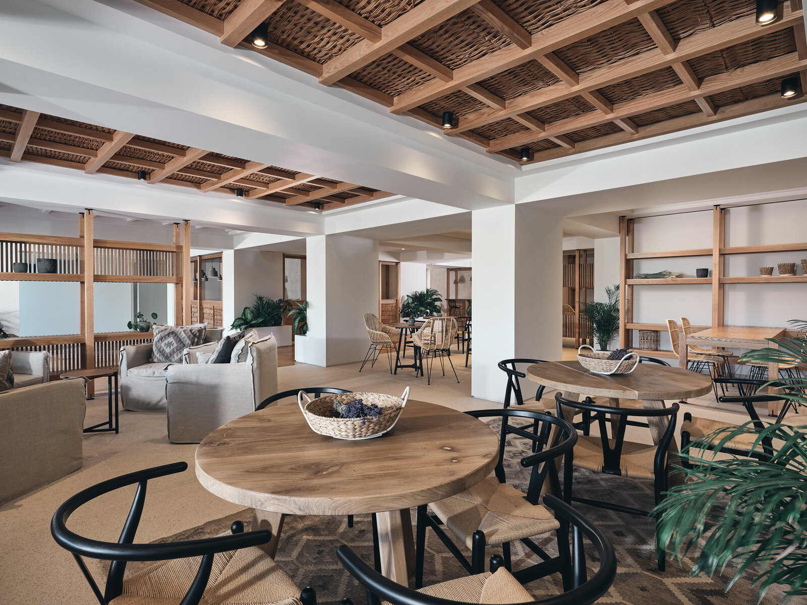 003 - Aqua Bay Suites .jpg