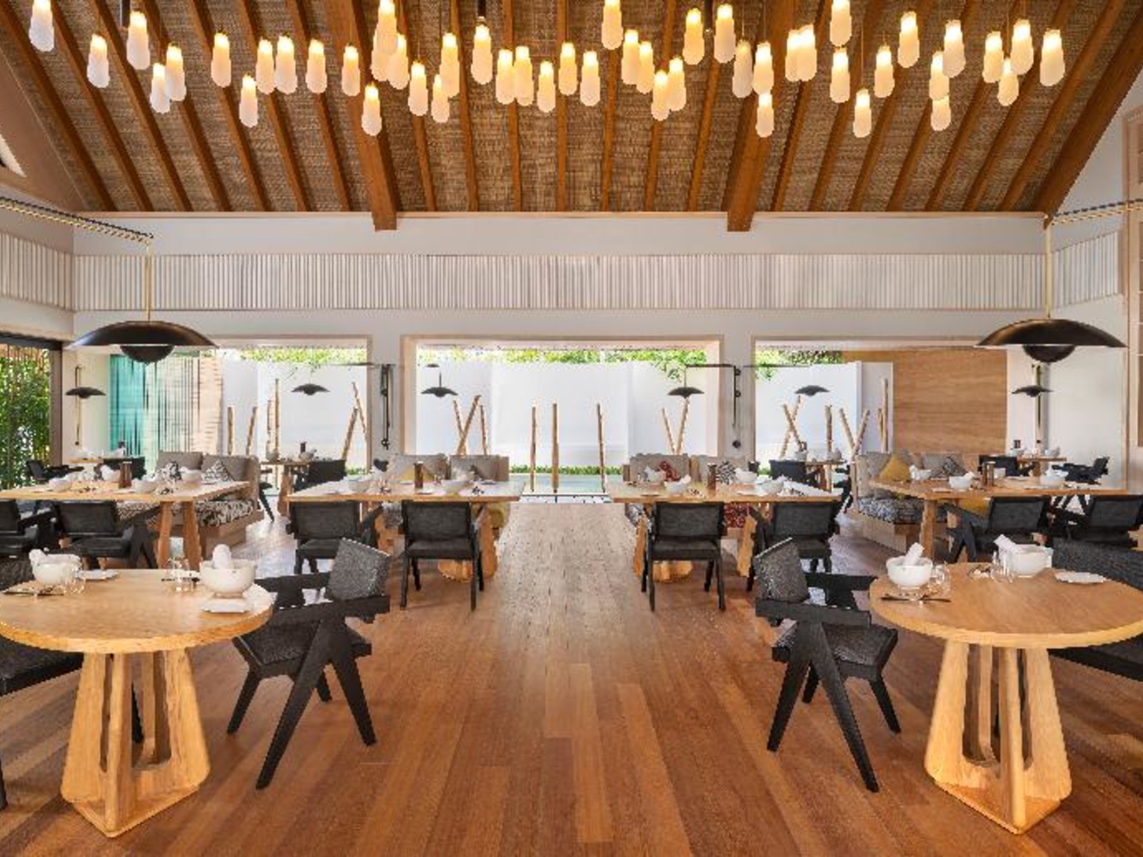 015 - Waldorf Astoria Maldives Ithaafushi .jpg