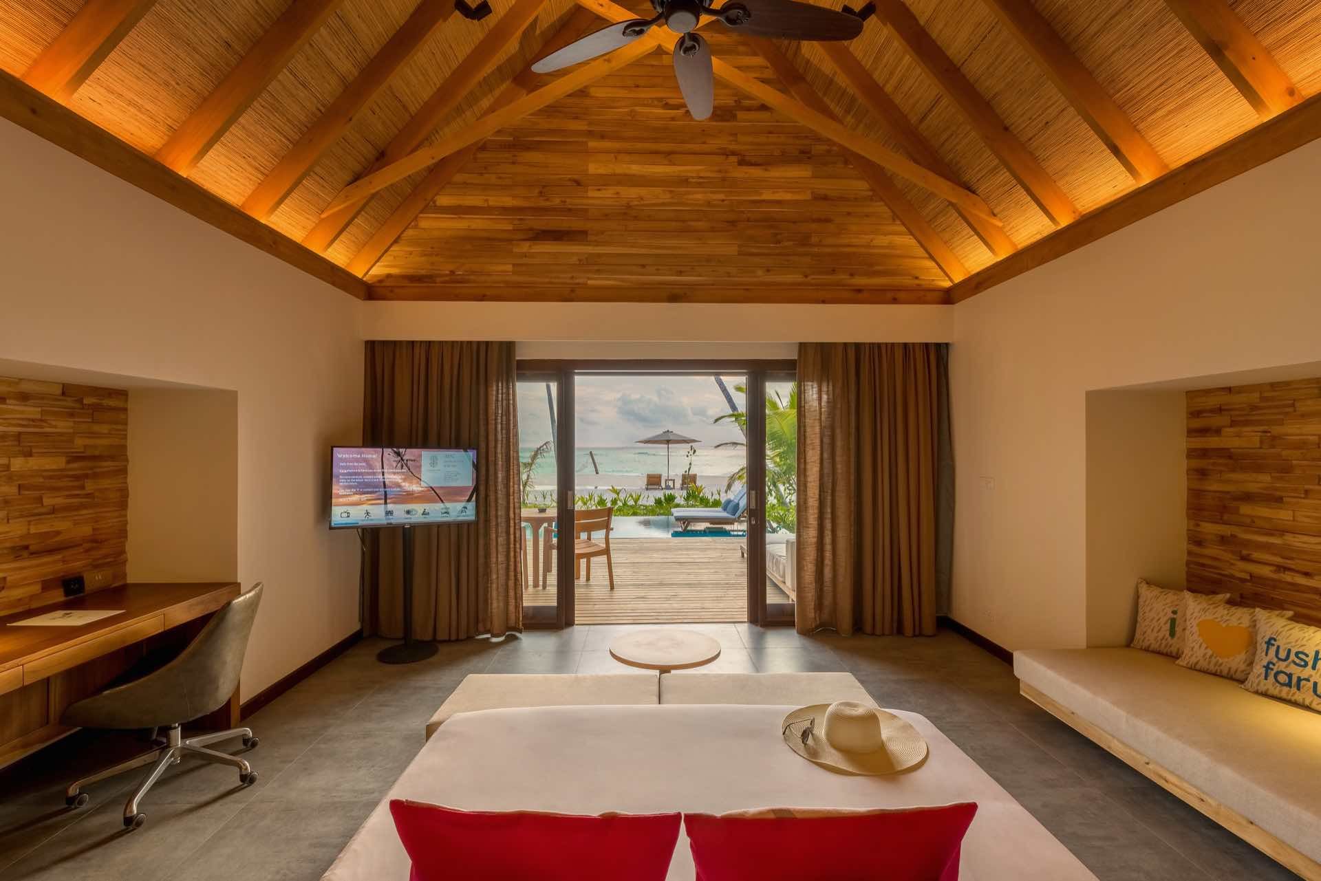 019 - Fushifaru Maldives.jpg