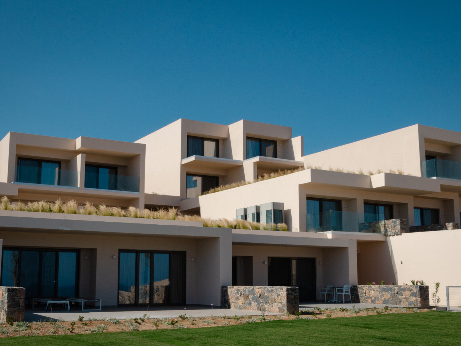001 - ROBINSON Club Ierapetra .jpg