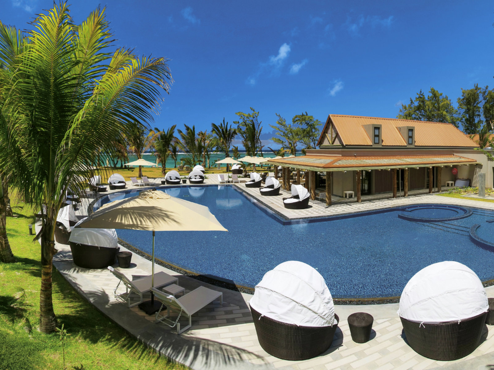 87363050 - Maritim Crystals Beach Hotel Mauritius.jpg