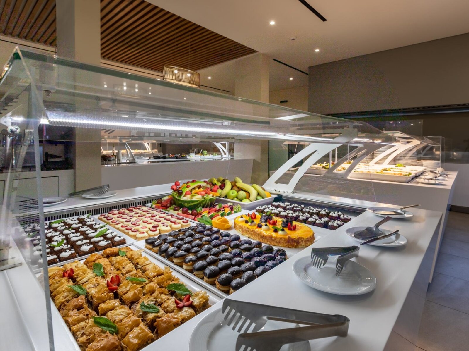 042 - White Olive Elite Laganas.jpg