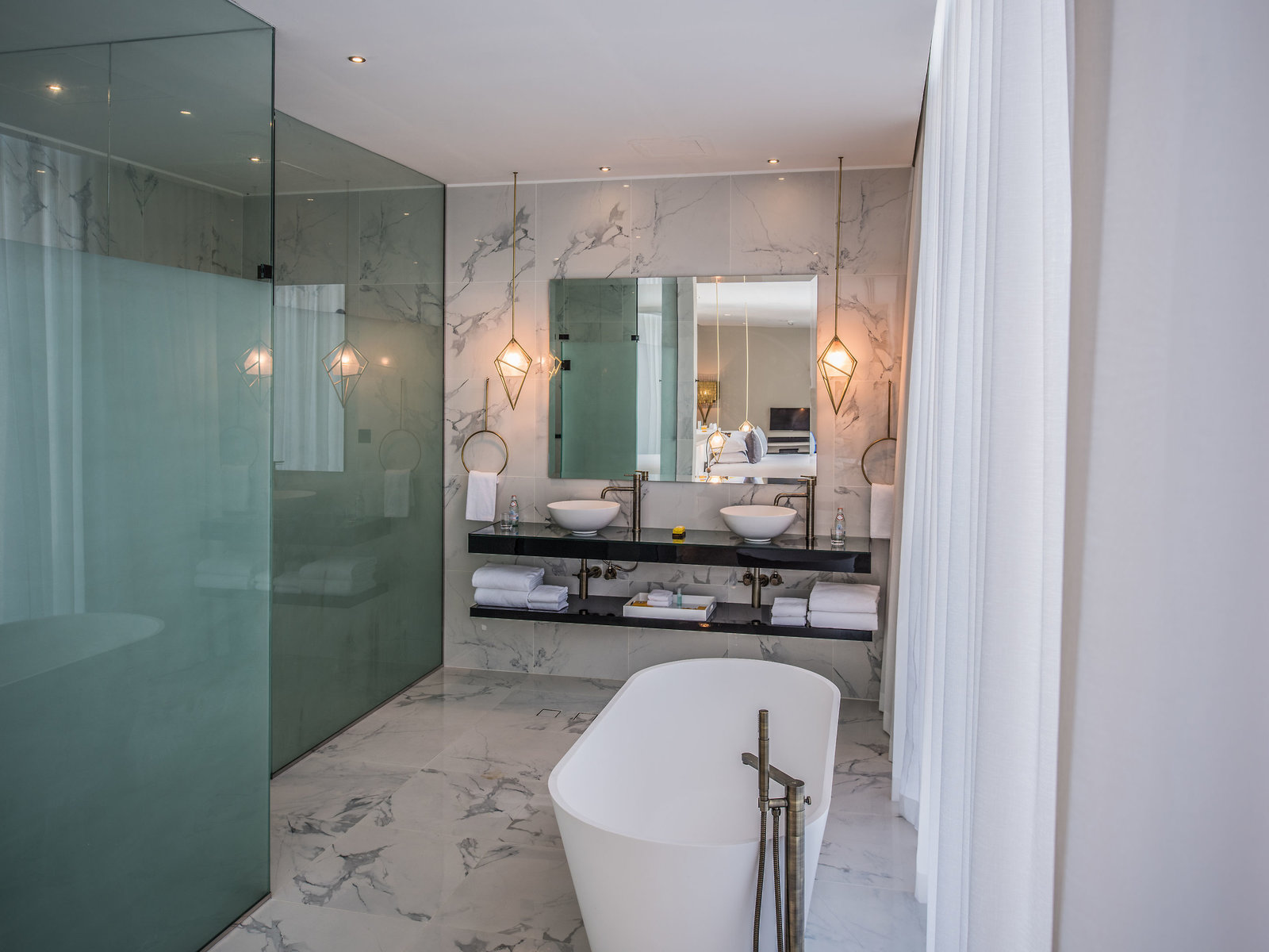 028 - Zaya Nurai Island.jpg