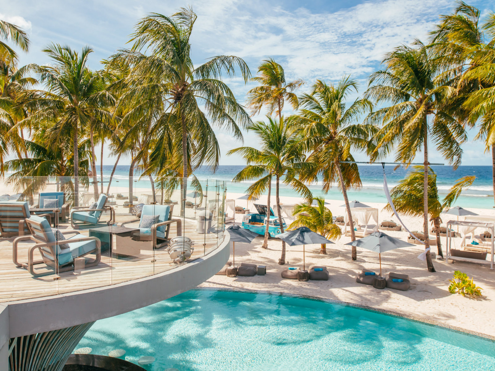 008 - Finolhu Resort.jpg