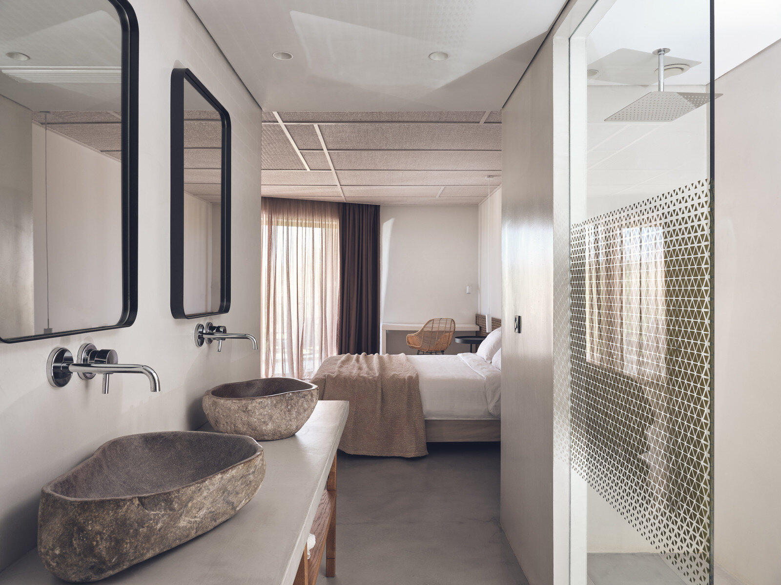 85032626 - Zante Maris Suites.jpg