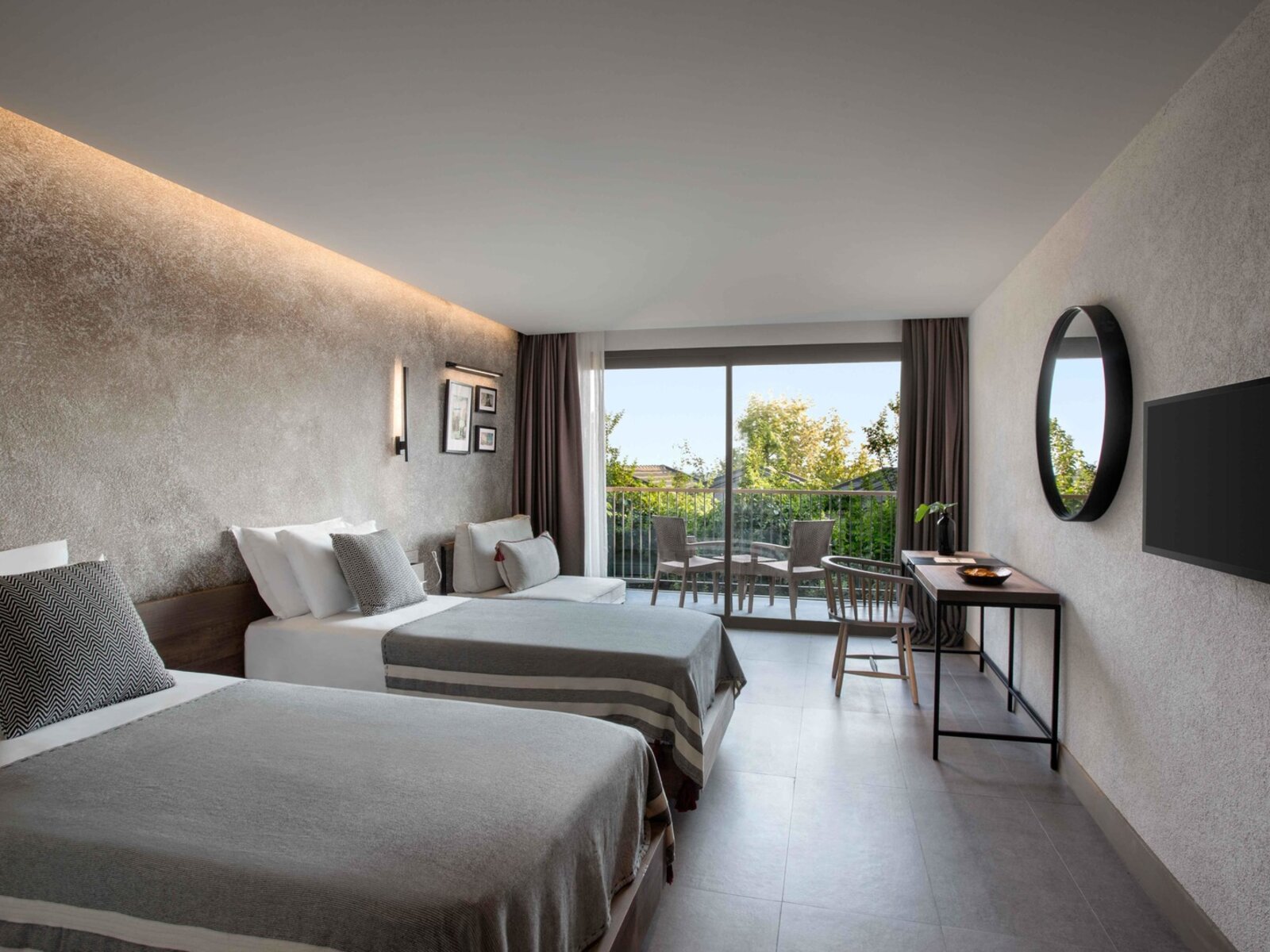 032 - Club Marvy by Paloma.jpg