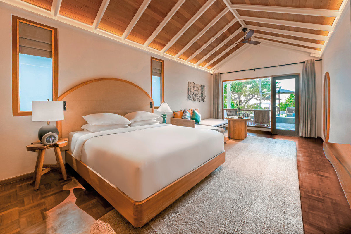 010 - NH Collection Maldives Reethi Resort.jpg