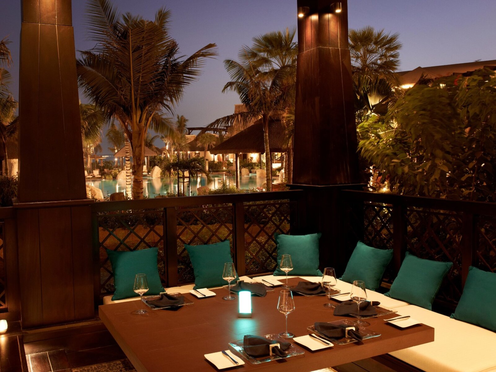 014 - Sofitel Dubai The Palm Resort & Spa.jpg