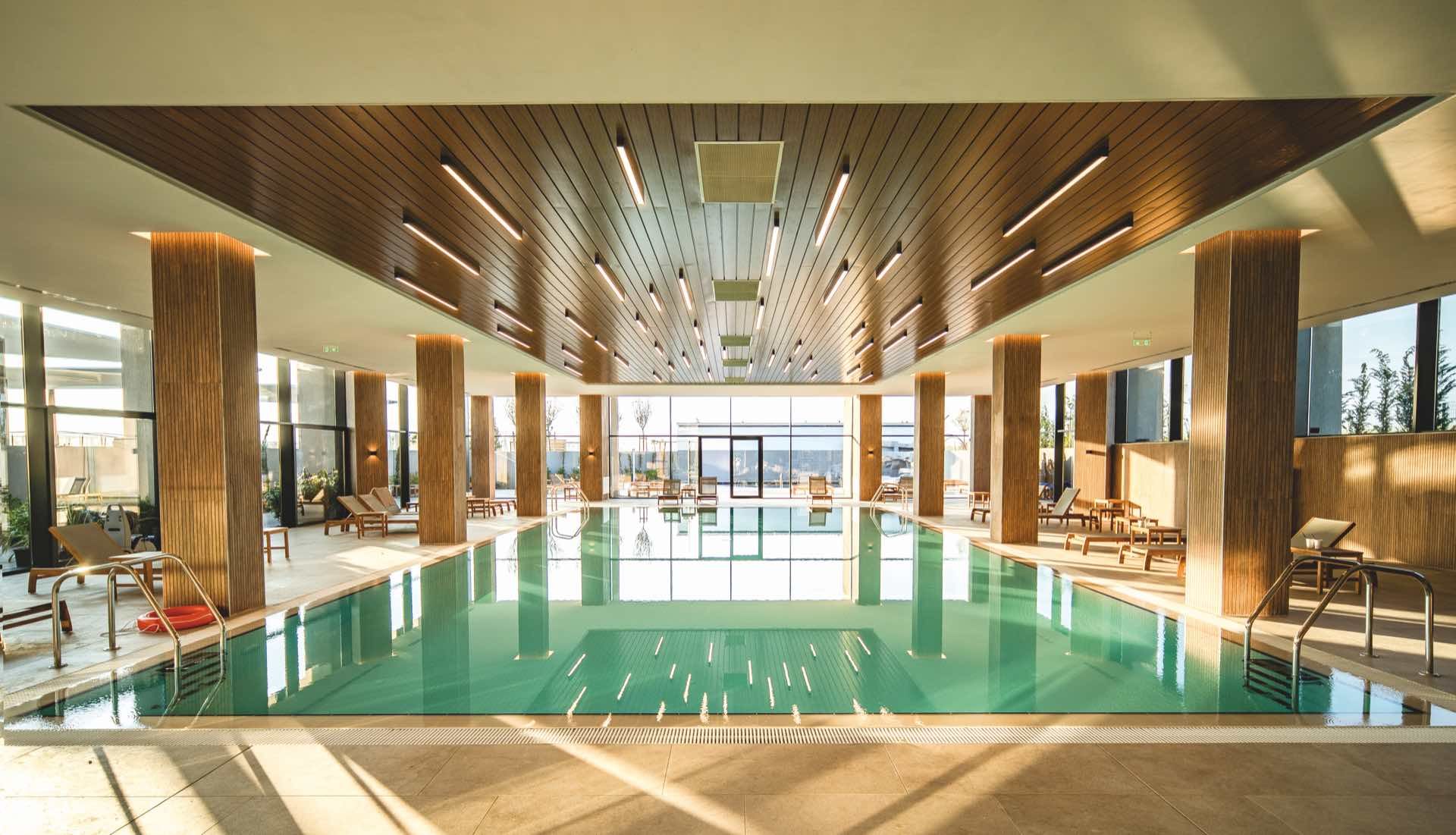 225392551 - Wave Resort.jpg