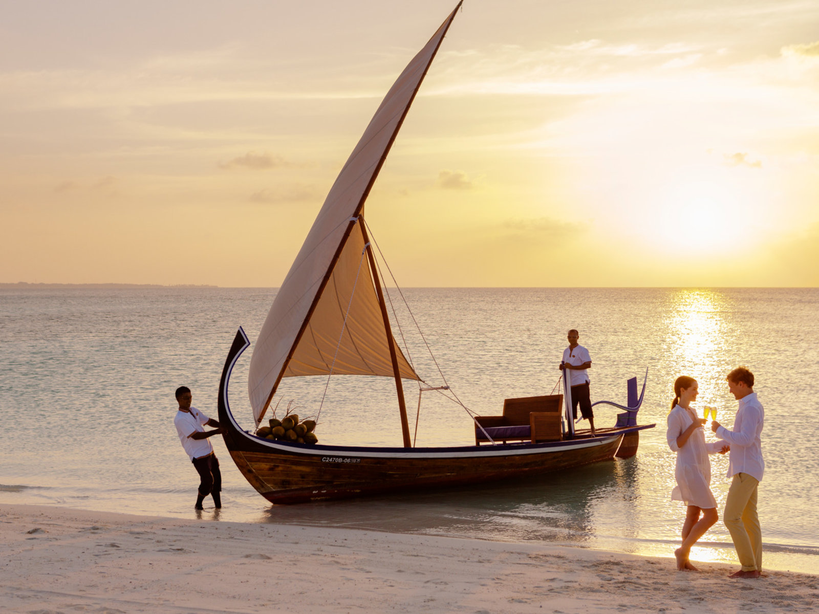 006 - Innahura Maldives Resort.jpg