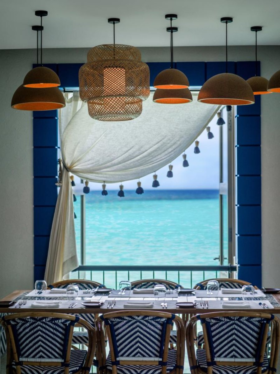 012 - InterContinental Maldives Maamunagau Resort .jpg