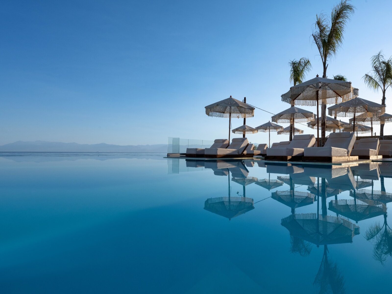 005 - Acharavi Mare.jpg