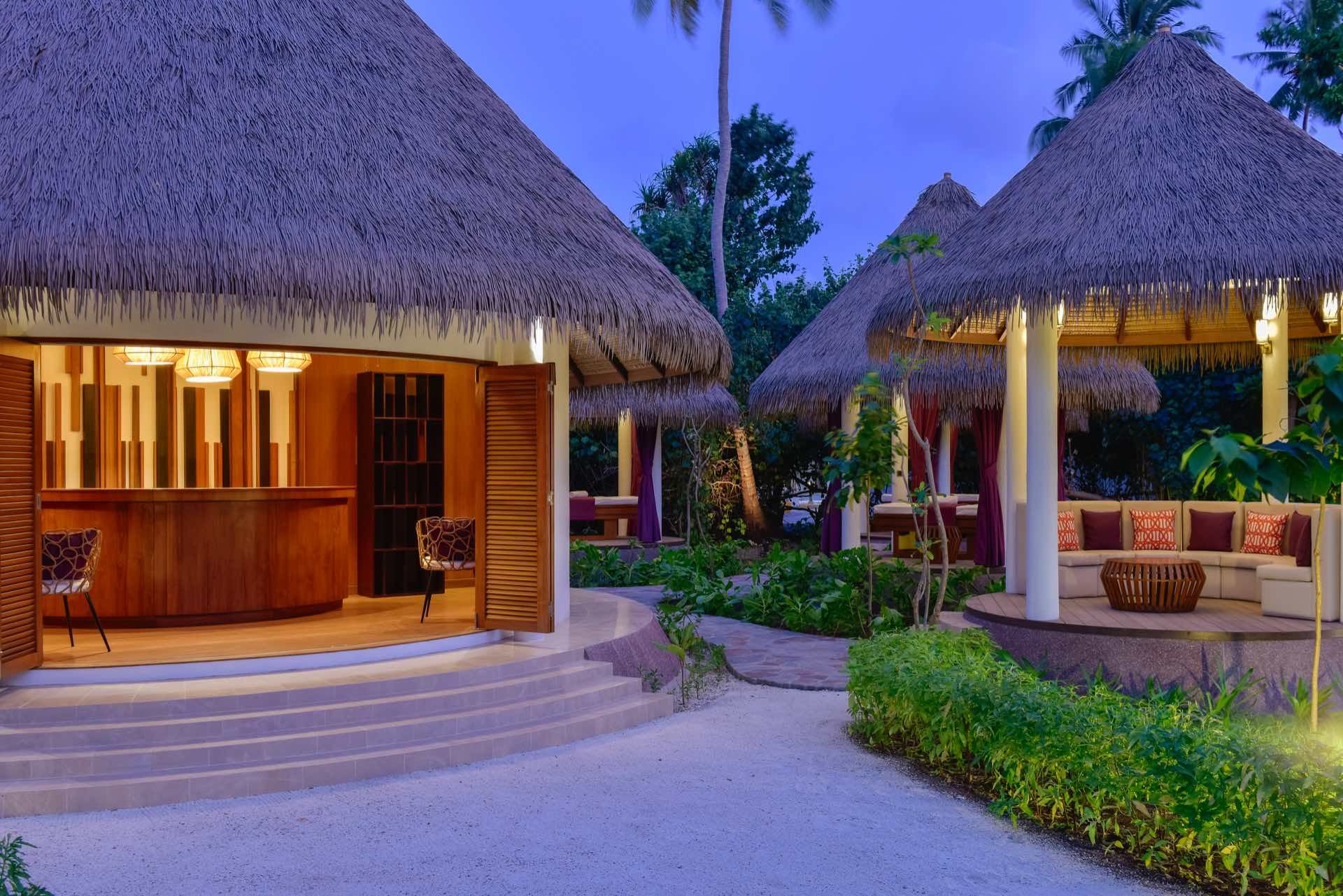 033 - Mercure Maldives Kooddoo Resort.jpg