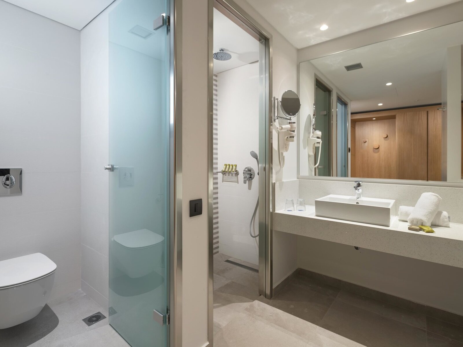 029 - Blue Lagoon Ocean Resort.jpg